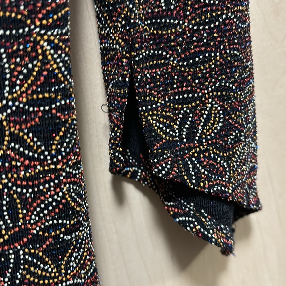 Beaded lined ladies top - Picture 4 of 5